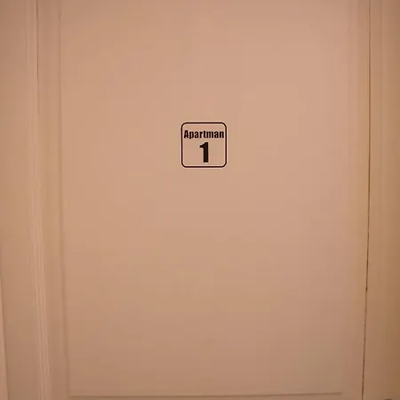Pupica Lägenhet *